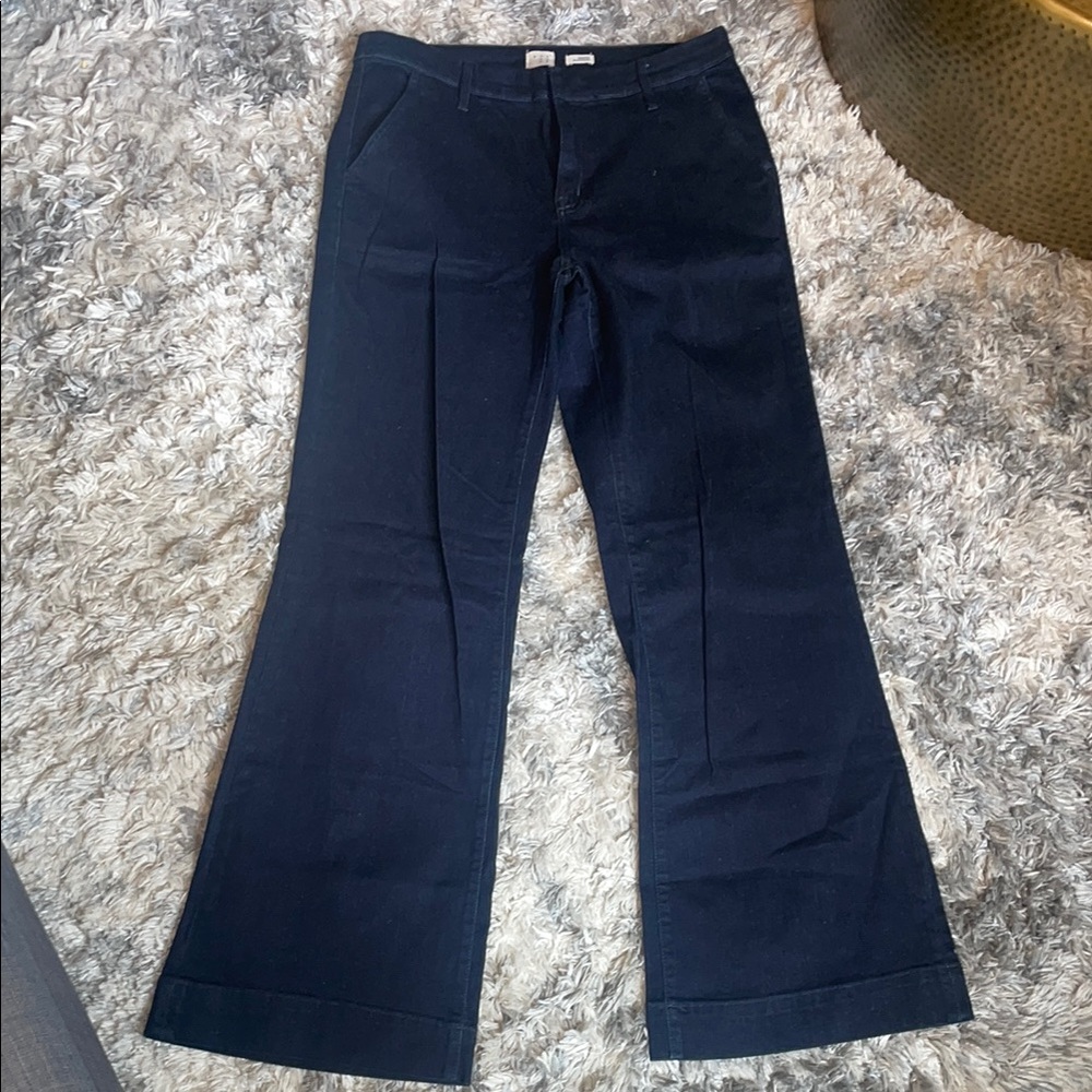 Navy Wide-Leg Jeans 👖